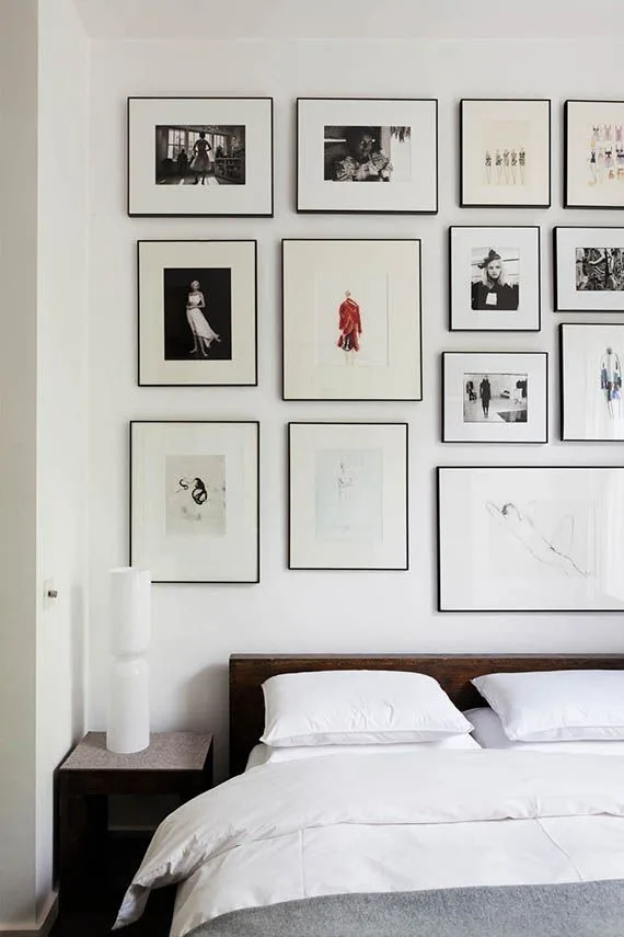 How to decorate a bedroom wall
